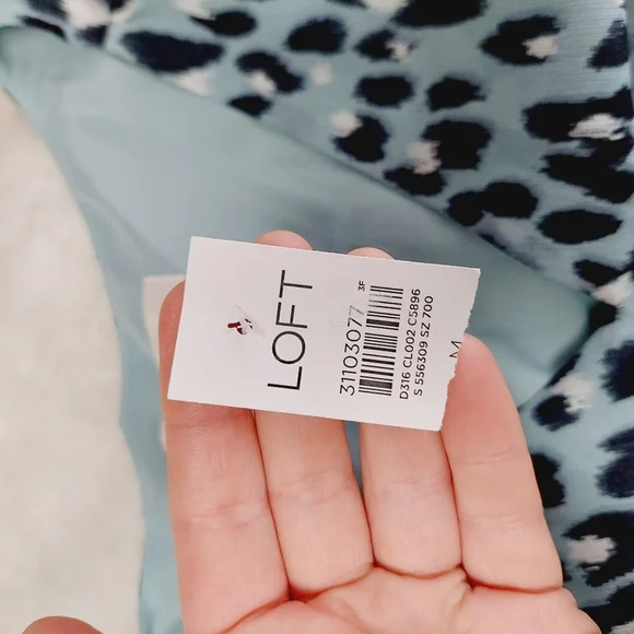 New LOFT Blue Leopard Print Long Sleeve V-Neck Midi Dress P 405 - Picture 8 of 10